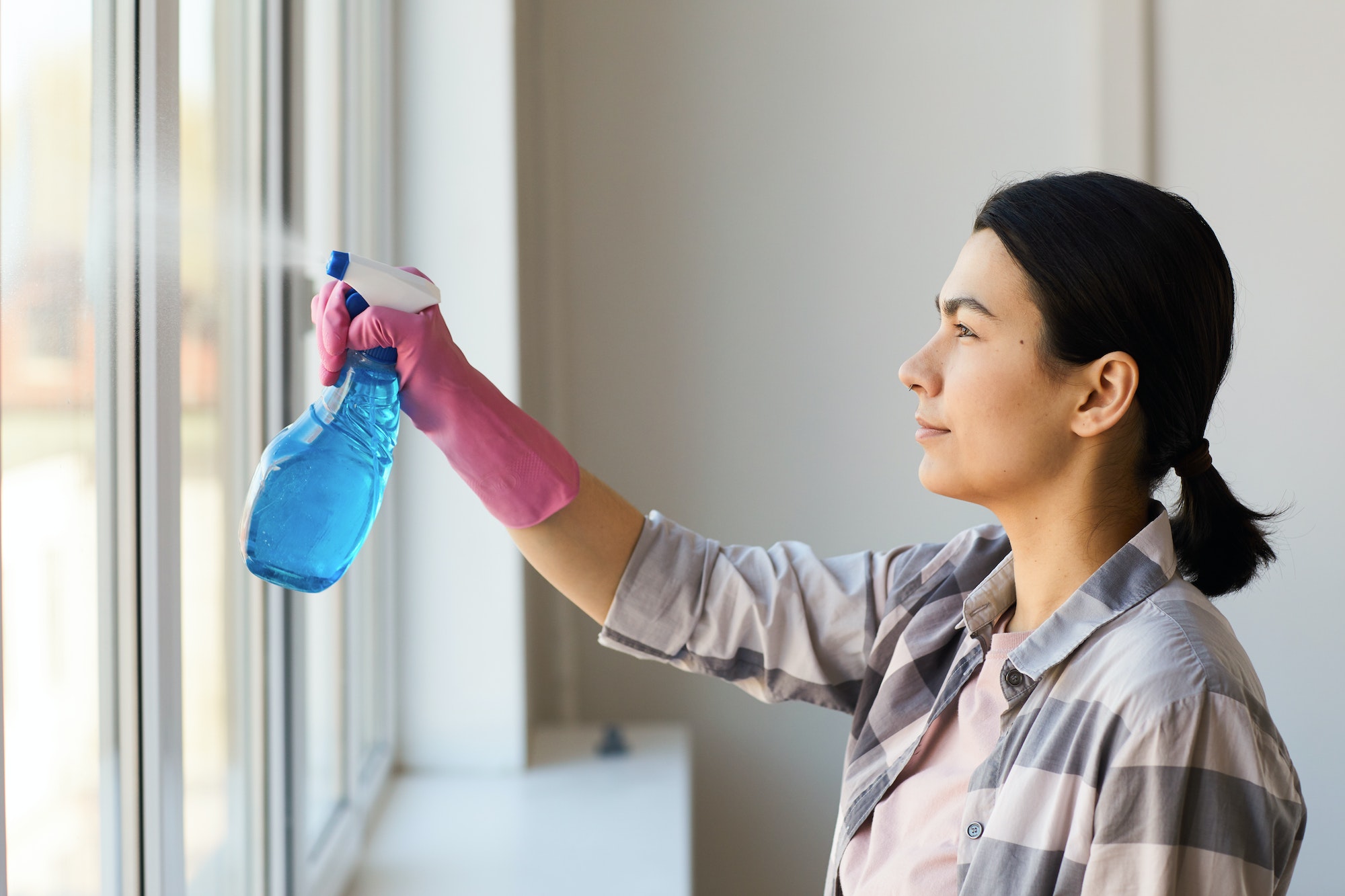 Cleaning the window